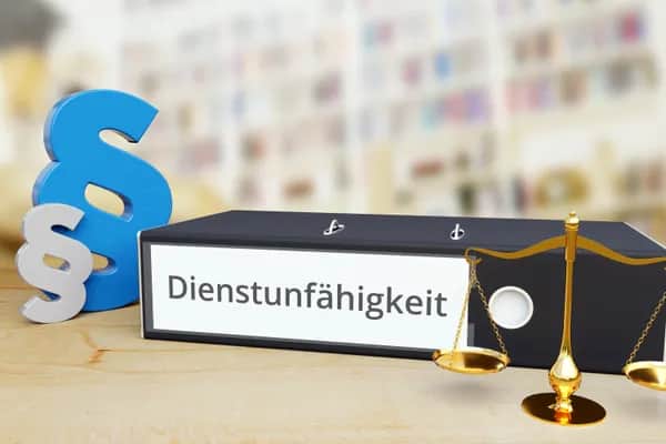 Die beste Dienstunfähigkeitsversicherung für Lehrer, Polizisten & Co. finden